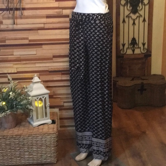 COMFORTABLE WIDE LEG TIE FRONT PANTS - Picture 3 of 12